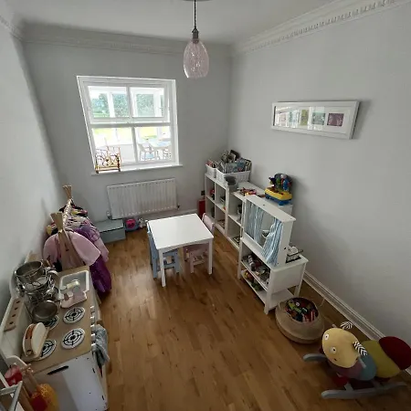5 Bedroom 4 Bathroom Gym Playroom Country Home Leamington Spa Exterior photo